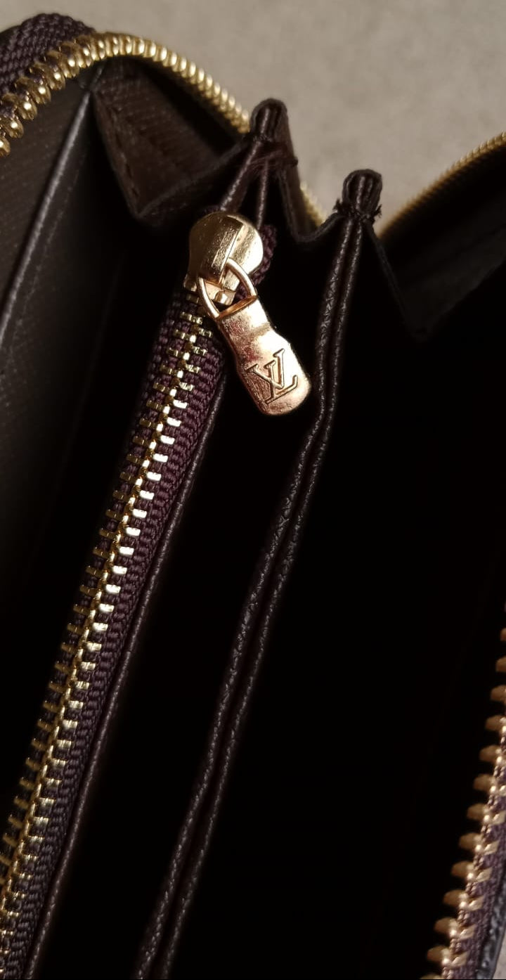 Designer Full Zip Ladies Wallet Medium