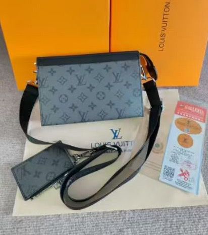 Premium Designer-Inspired Shoulder Bag Grey