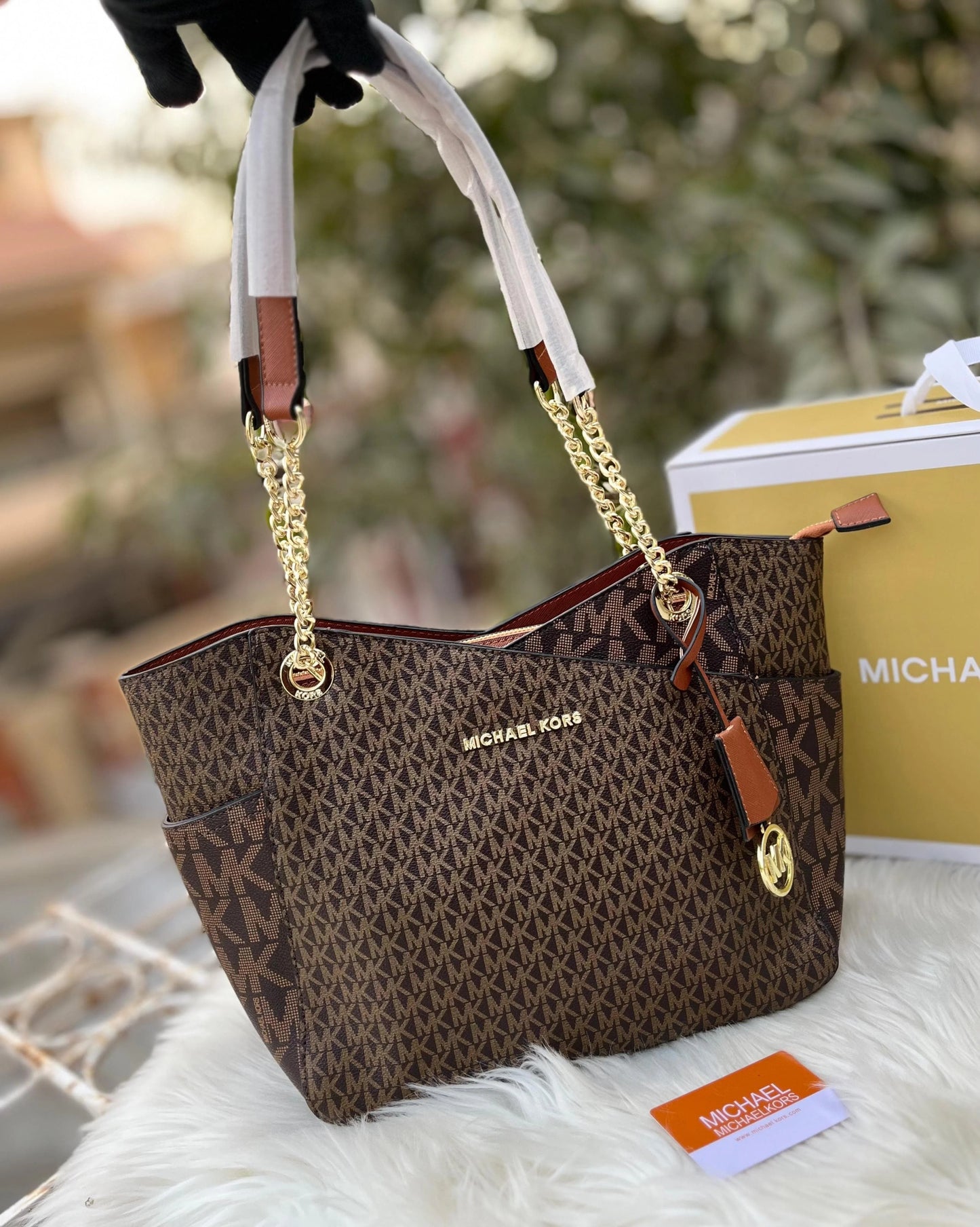 Michael Kors Jet Set Tote Bag in Brown