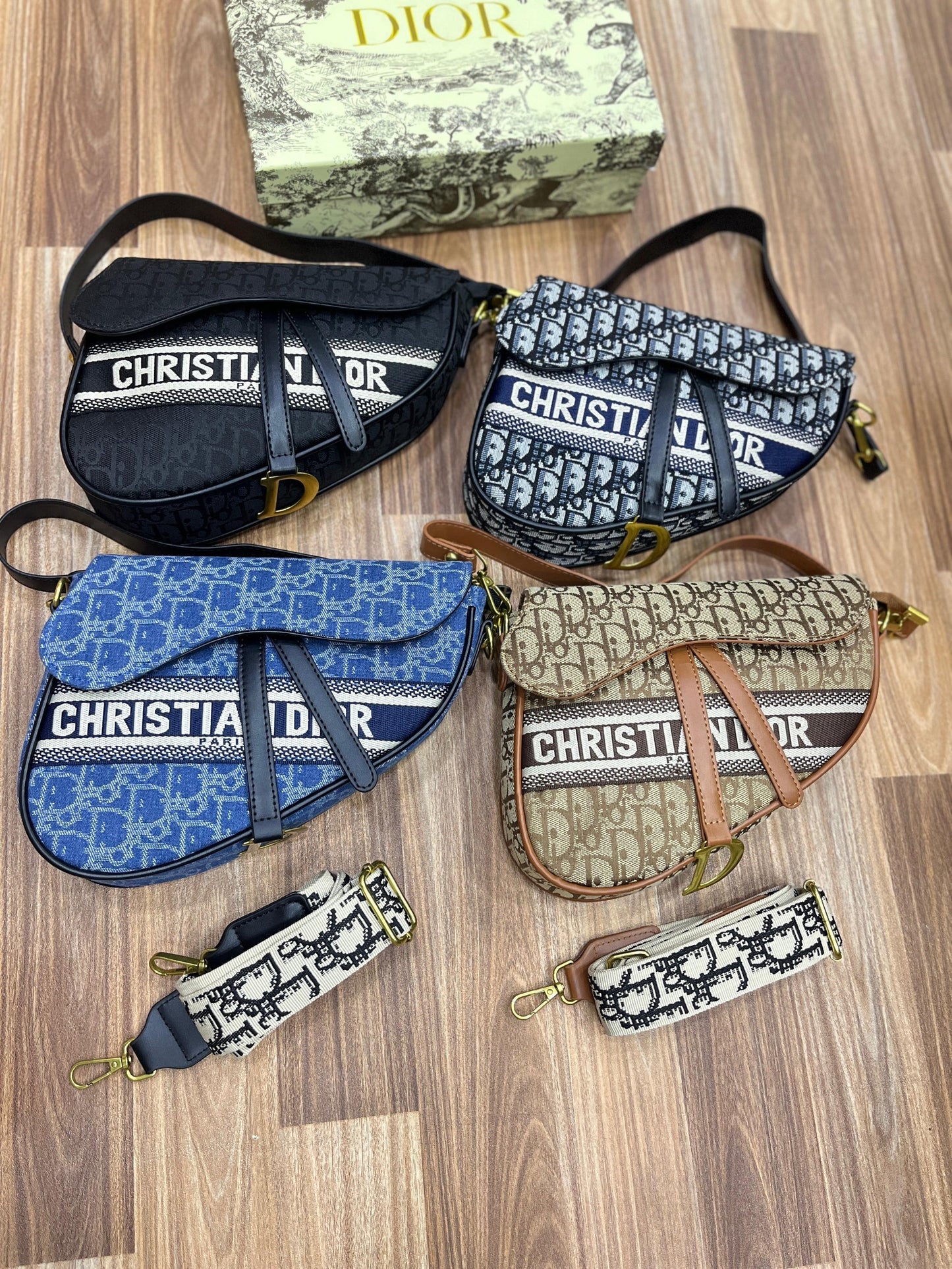 CHRISTIAN DIOR Saddle Bag