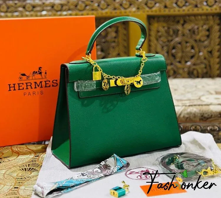 Hermes Kelly 25 Handbag Green