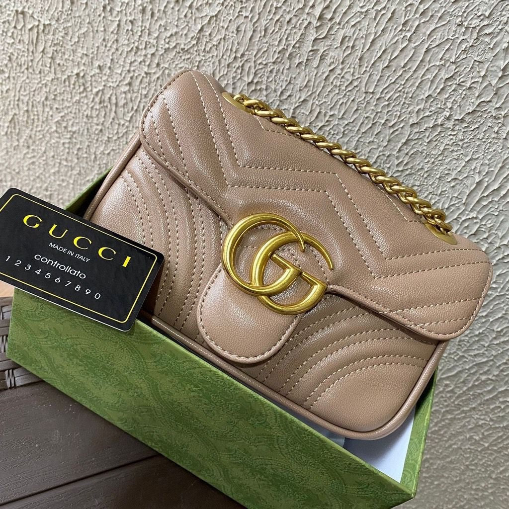 GUCCI GG Marmont Shoulder Bag