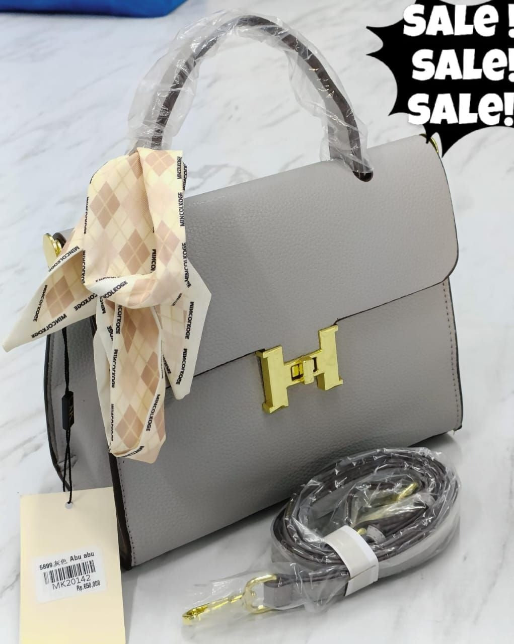 Hermès Leather Handbag