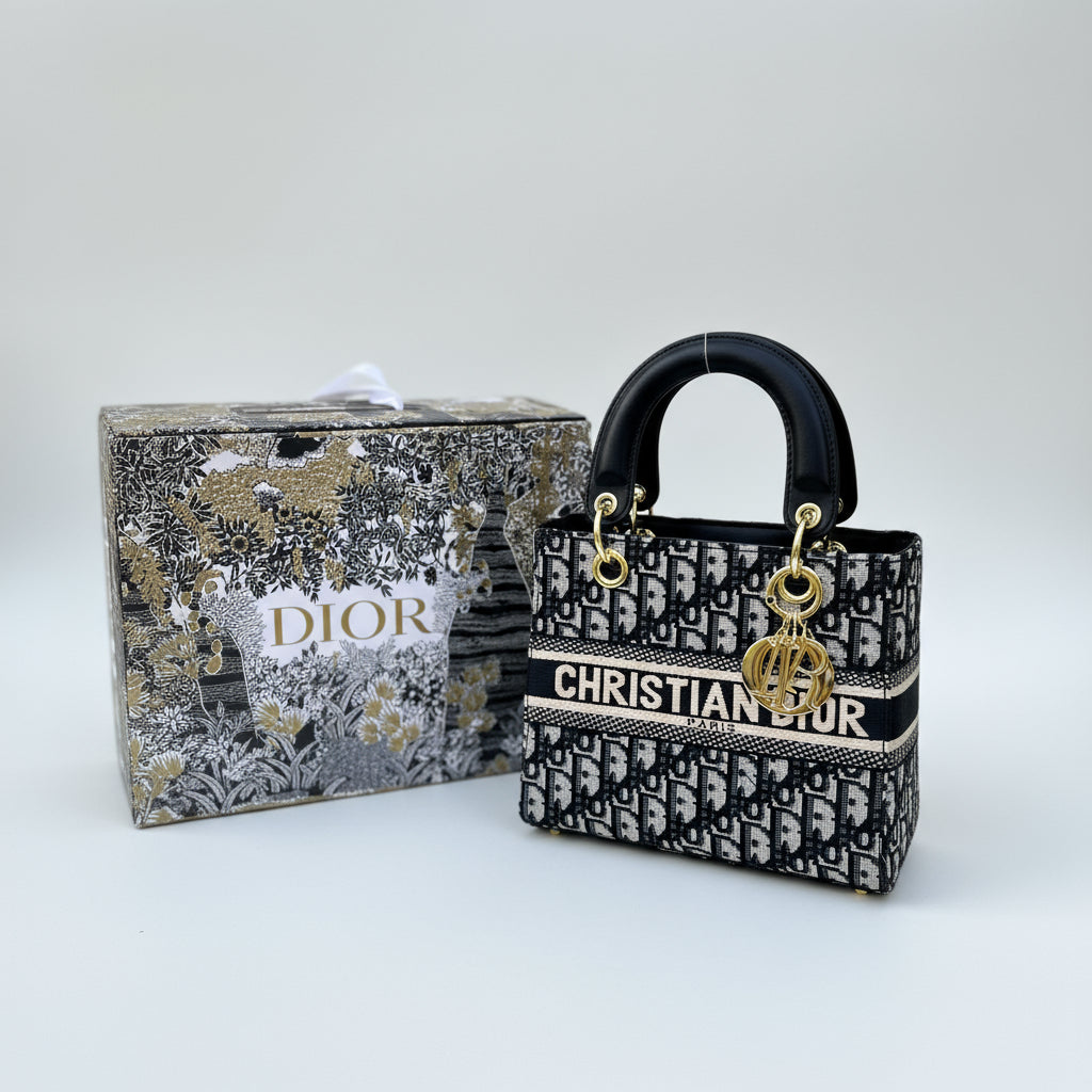 Christian Dior Embroidery Hand Bag
