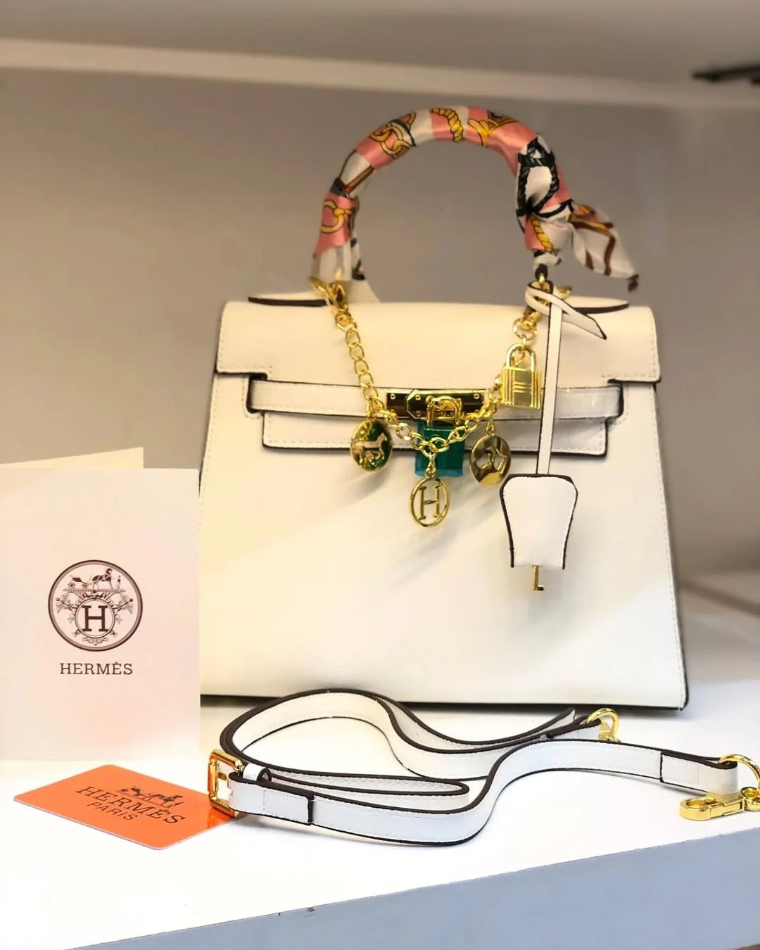 Hermes Kelly 25 Handbag (White)