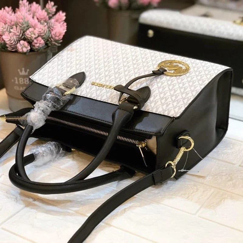 Michael Kors Mercer Hand Bag in Plain White Black